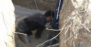 Su patlağını tamir ederken göçük altında kaldı