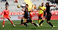 Süper Lig: Gençlerbirliği: 0 - Evkur Yeni Malatyaspor: 0 (İlk yarı)