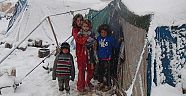 Suriye'de 16 çocuk donarak öldü