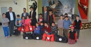 Suriyeli 84 öğrenciye giyim yardımı