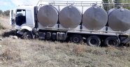 Süt tankeri otomobil ile çarpıştı: 1 ölü 5 yaralı