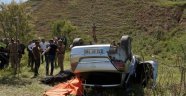 Taziye dönüşü feci kaza: 2 ölü, 3 yaralı