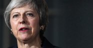 Theresa May: 'Brexit oylaması ertelendi'