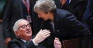 Theresa May ile Jean-Claude Juncker arasında hararetli konuşma