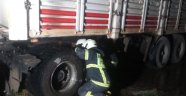 Tır'ın lastiği seyir halindeyken yanmaya başladı