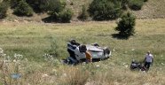 Tosya'da otomobil tarlaya uçtu: 5 yaralı