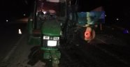 Traktöre çarpıp savrulan kamyon tarladaki çiftçiyi ezdi: 1 ölü, 2 yaralı