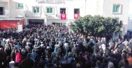 Tunus'ta 700 bin memur greve gitti