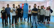 Turgut Özal Boks İhtisas ligde iddialı