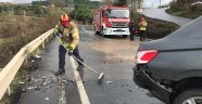 Ümraniye'de iki araç kafa kafaya çarpıştı: 2 yaralı