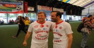 Ünlülerin Maçında Yeni Malatyaspor Başkanı da Forma Giydi