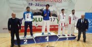 Uygur kardeşlerden Büyükler Karate Şampiyonasında büyük başarı