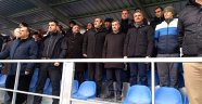 Vali Baruş tribünden destek verdi