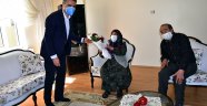 Vali Baruş'tan Asırlık çınarlara ziyaret
