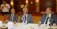 Vali Kaban İİT üye ülkesi temsilcileri ile bir araya geldi
