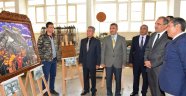 Vali Kaban oyma eserleri sergisinin açılışına katıldı