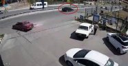 Vicdansız sürücü 10 yaşındaki çocuğa çarparak kaçtı