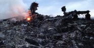 Vietnam'da askeri eğitim uçağı düştü: 2 ölü