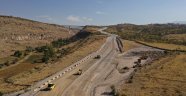 Viyadük bağlantı yollarında sona gelindi