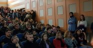 Vural gençlerle deneyimlerini paylaştı