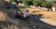 Yakıt tankeri devrildi facianın eşiğinden dönüldü