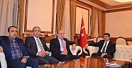 Yalçın Akdoğan Vali Şahin'i Ziyaret Etti.