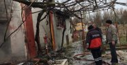 Yangında tüm eşyaları kül oldu