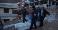 Yaşlı adamın cesedi inşaat alanında bulundu