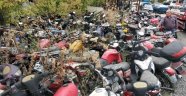Yediemin otoparkları motosiklet mezarlığına döndü