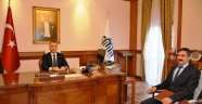 Yeni göreve başlayan Müdür Vekili Macit Malatya Valisi Toprak'ı ziyaret etti