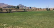Yeşilyurt Belediyespor çimleri kuruyan sahadaki çalışmasını yarıda bıraktı