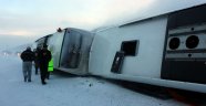 Yolcu otobüsleri birbirine girdi: 35 yaralı