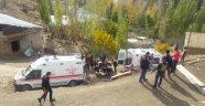 Yüksekova'da inşaat çöktü: 5 yaralı
