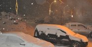 Yüksekova'da yoğun kar yağışı