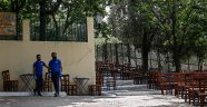 Yunanistan'da kafe ve restoranlar yeniden açıldı