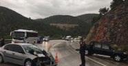 Zincirleme trafik kazasında 5 kişi yaralandı