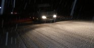 Zonguldak'ta aniden bastıran kar hayatı olumsuz etkiledi