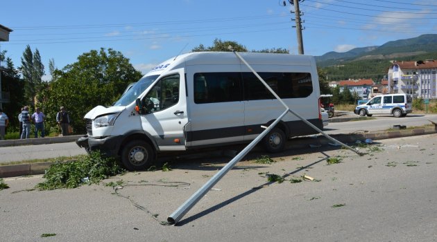 Tokat'ta yolcu minibüsü refüje çıktı: 6 yaralı