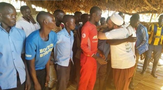 Uganda'da 41 kişi Müslüman oldu