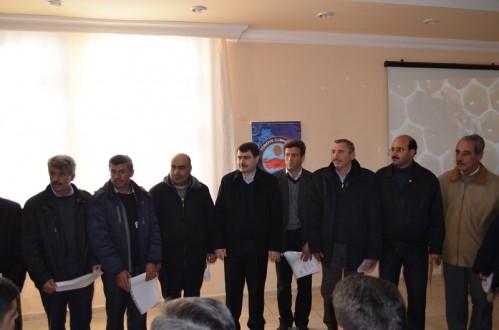  Vali Şahin'in katıldığı törende Arı Yetiştiricilerine sertifikaları verildi.