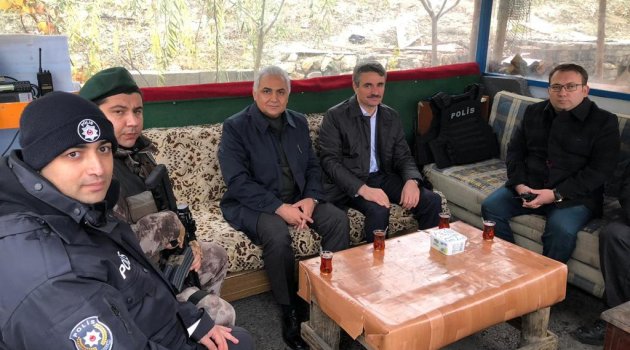 Vali uygulama noktasını denetledi