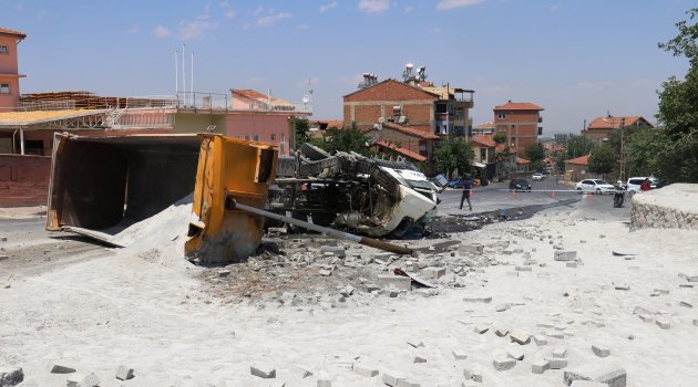 Yaralı sürücünün tedavisi sürüyor