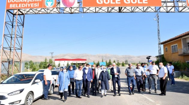 "Kiminin amcası kiminin babası oldu"