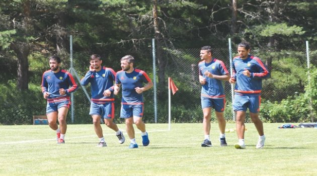 Yeni Malatyaspor kampta tempo yükseltti