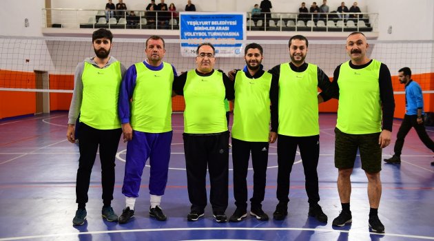 Yeşilyurt Belediyesi 'Birimler Arası Voleybol Turnuvası' düzenledi