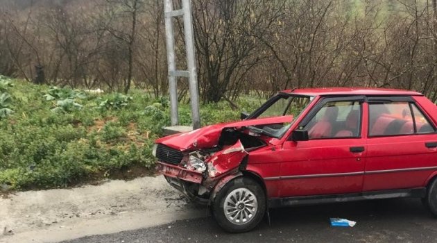Zonguldak'ta iki araç kafa kafaya çarpıştı: 1 yaralı