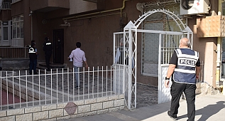 Doğalgaz borusuna asılı halde ölü bulundu