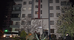 İki çocuk babası banyoda ölü bulundu