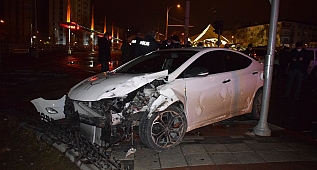 Polis şüpheli kovalamacası kazayla bitti: 1 yaralı