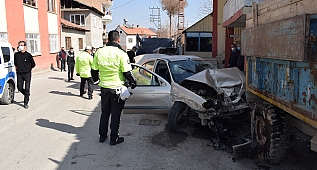 Polis şüpheli kovalamacası: 2 yaralı!